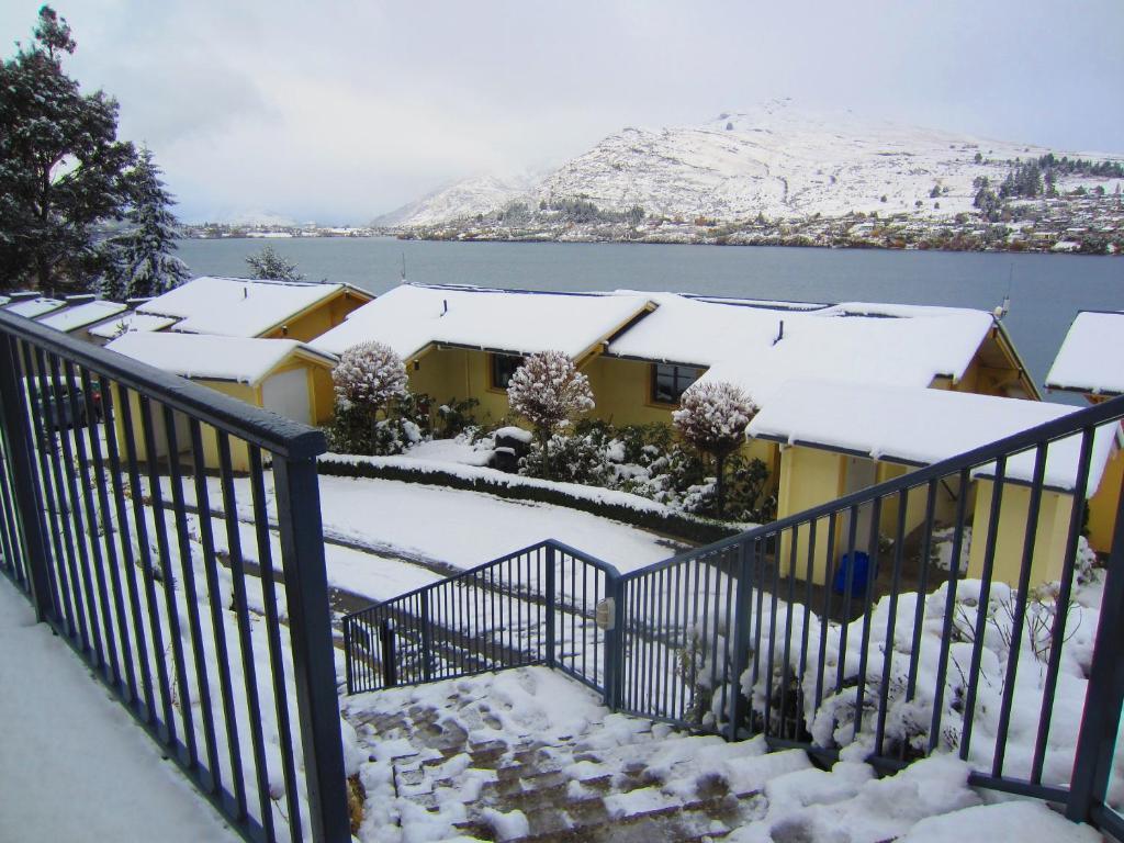 Villa Del Lago Квинстаун Экстерьер фото