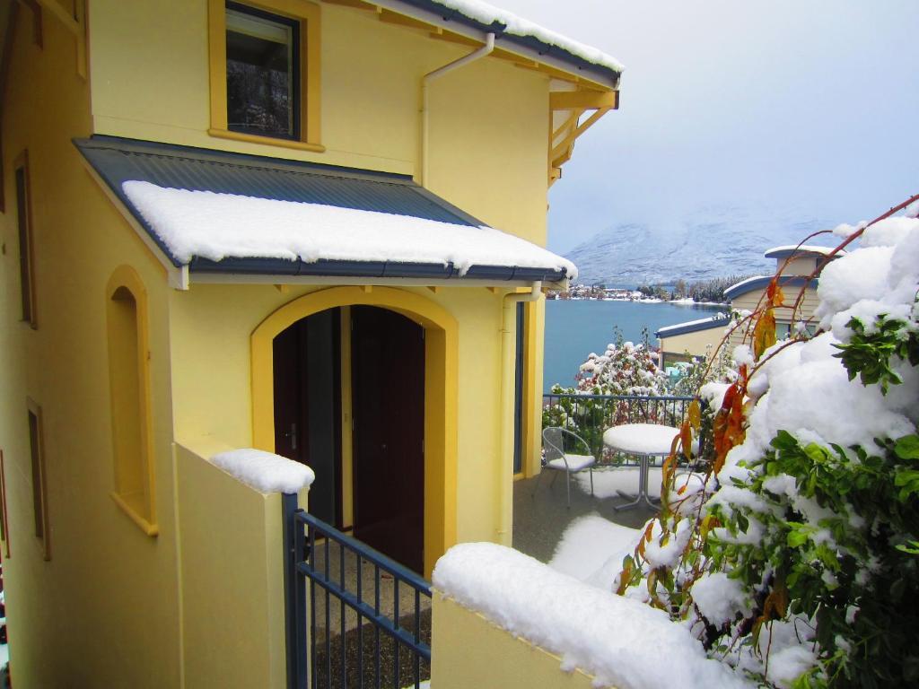 Villa Del Lago Квинстаун Экстерьер фото
